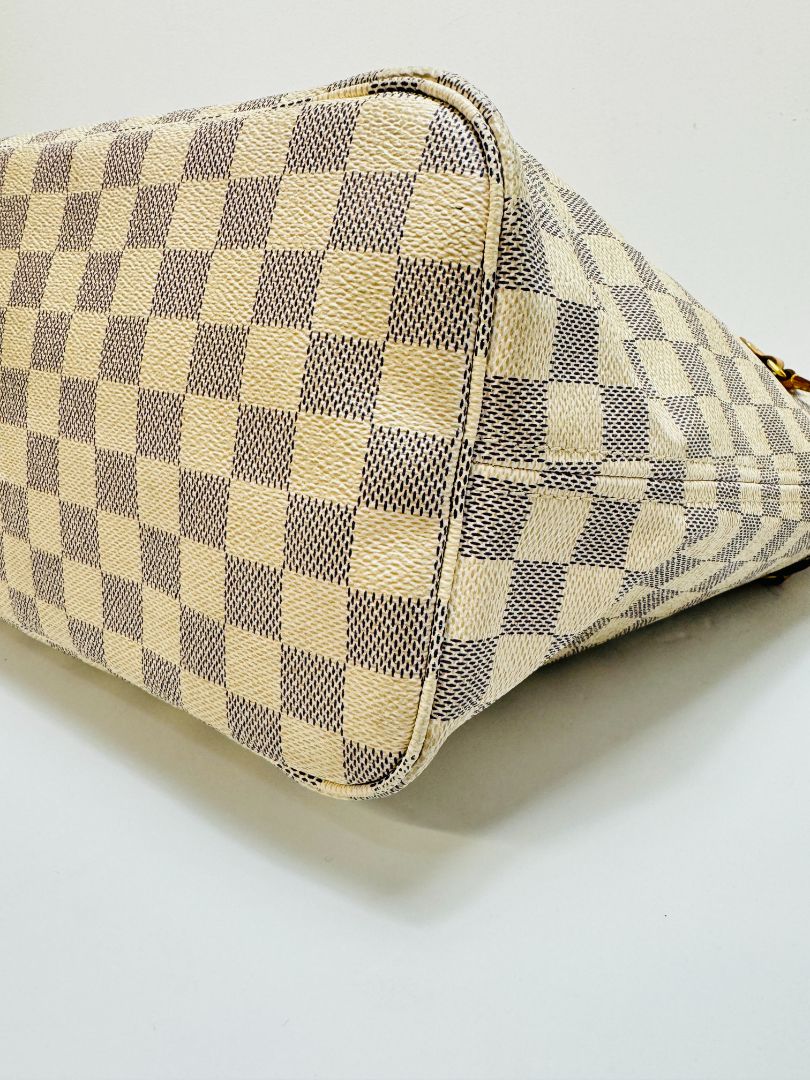 Louis Vuitton 2009 Neverfull MM Damier Azur Tote