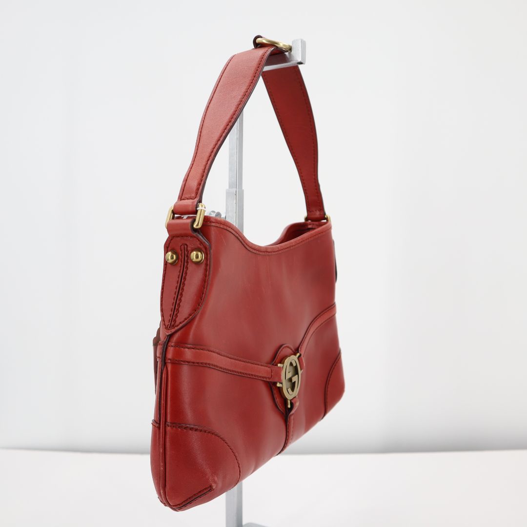 Gucci hobo store bag red