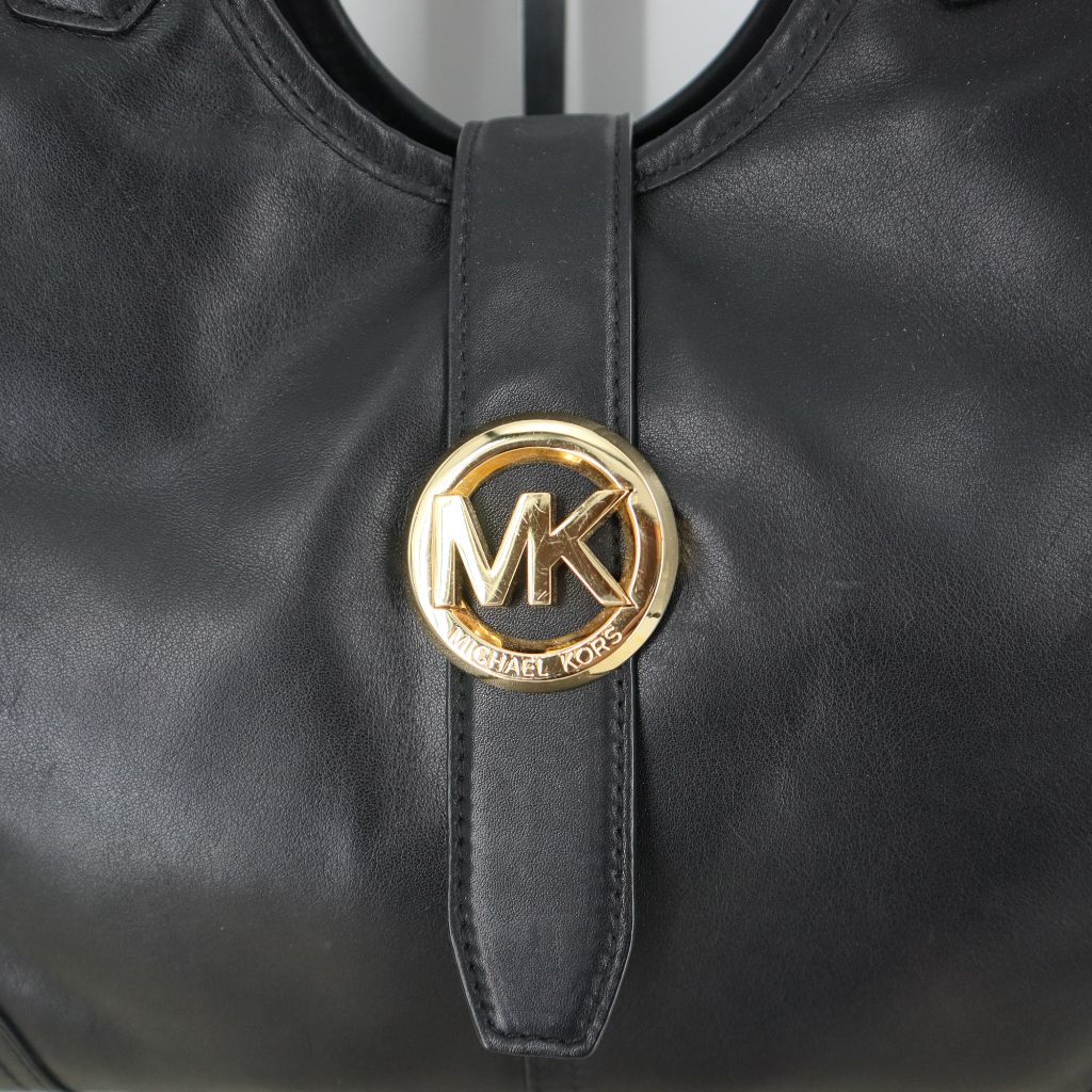 Michael Kors Women's Hudson Large Leather Shoulder Tote Bag Black Gold –  Blooming Resale